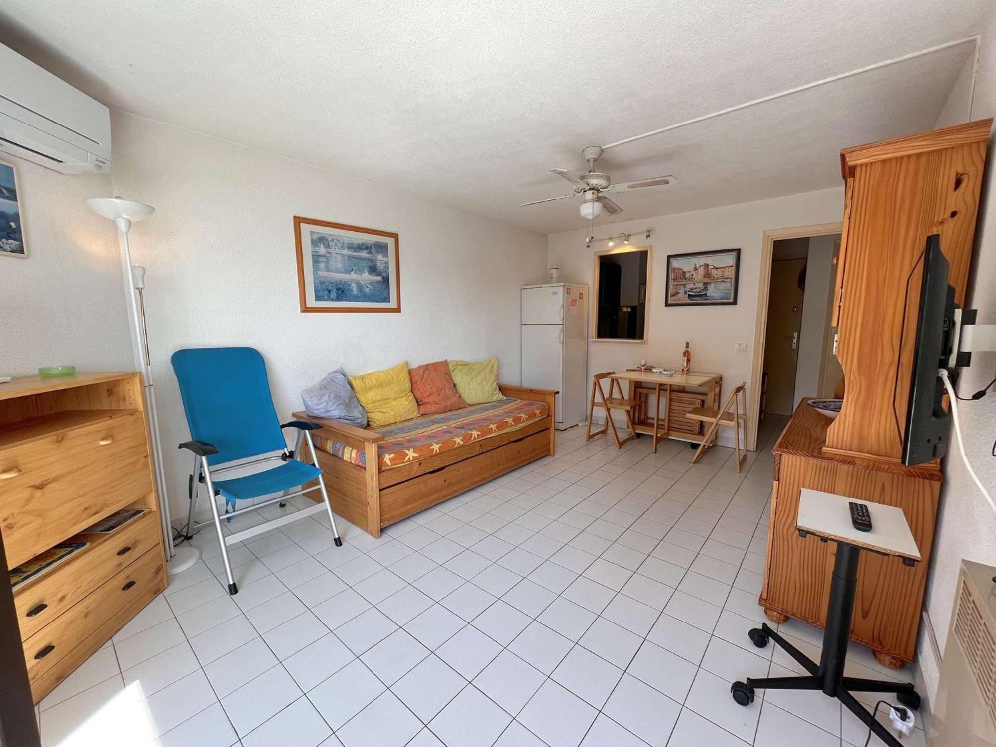 2 Pieces A Frejus, Proche - Fr-1-226a-199 Appartement *